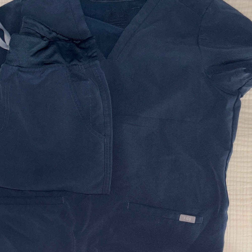Figs Navy Blue Scrub Set